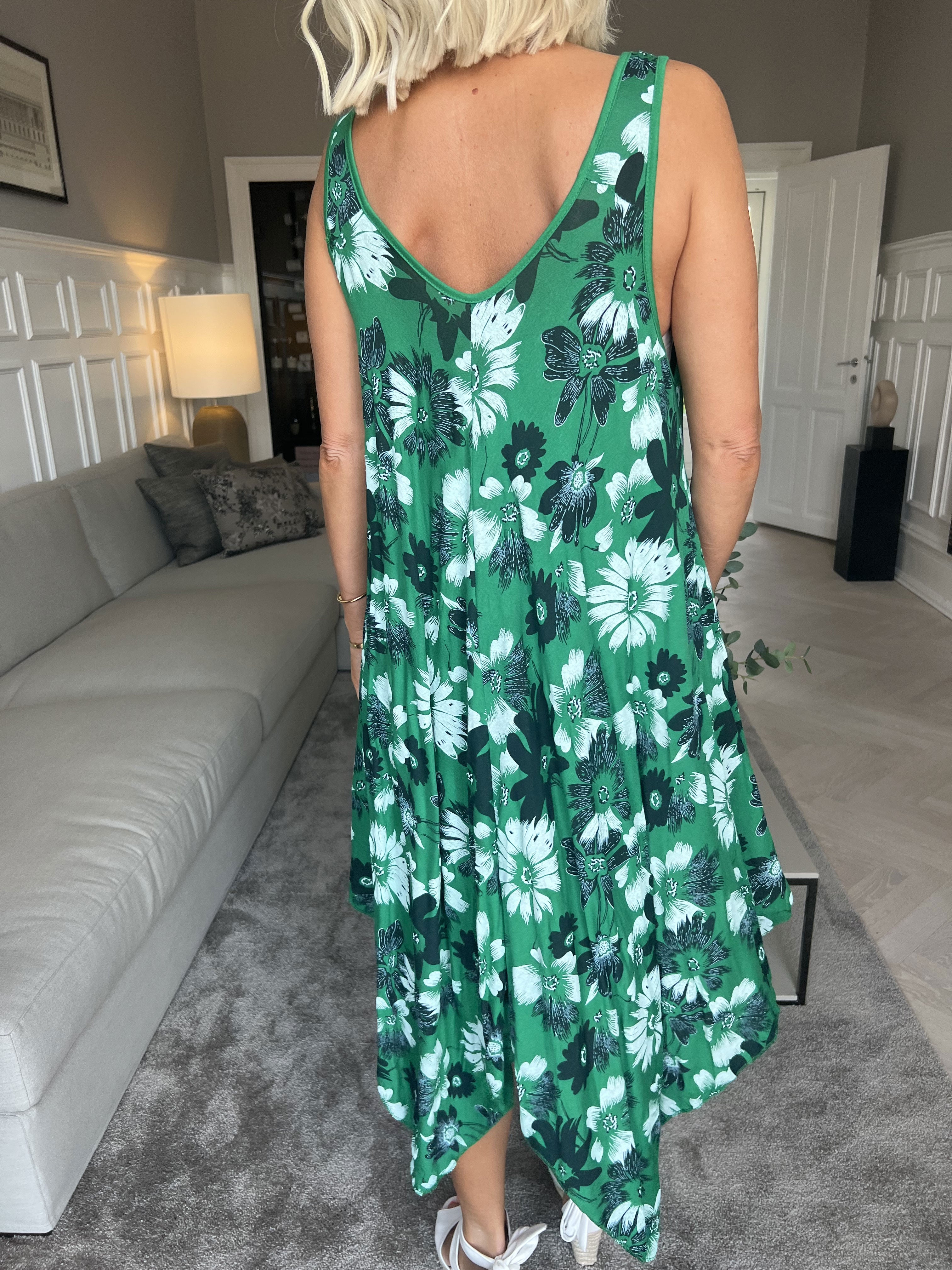 Blair - Luftig viskosklänning med blommigt mönster